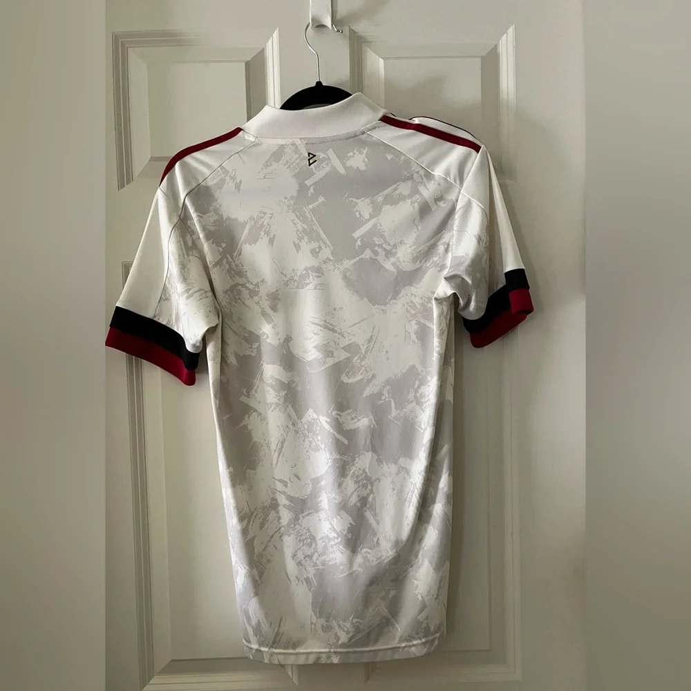 Men’s adidas Belgium Away Soccer Jersey Ribbed V-neck Belgium woven crest size S - Picture 5 of 7